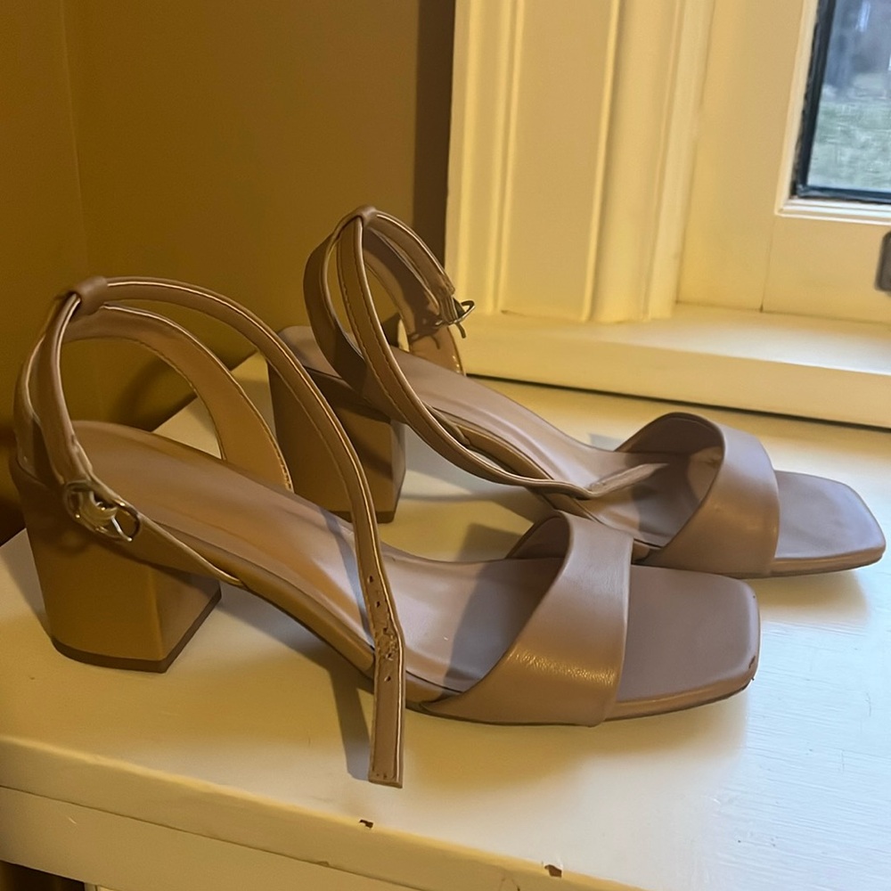 Nude block heels 6.5